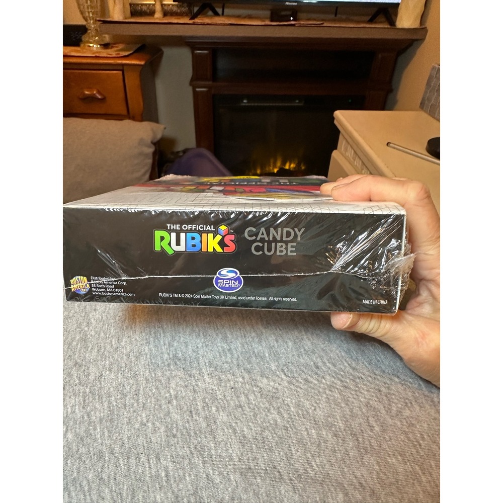 Rubik's Candy Cube Tins 12 Count Display Box NWT Multicolor Fruity Tile Candy - Picture 6 of 6